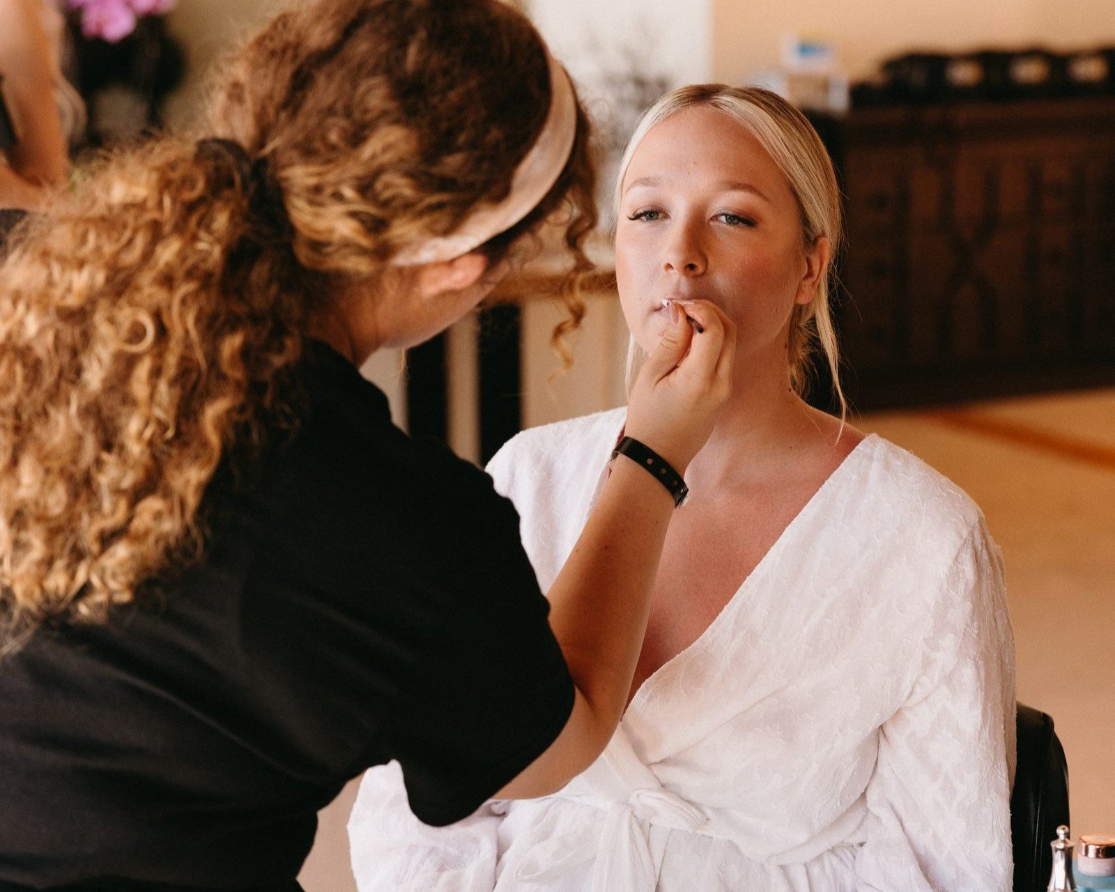 bridal hairstyles for short hair brides
