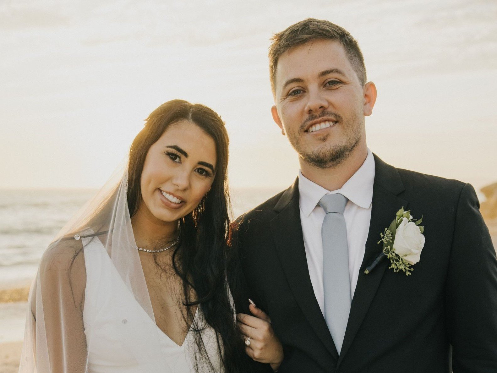 waterproof bridal makeup for beach and outdoor ceremonies