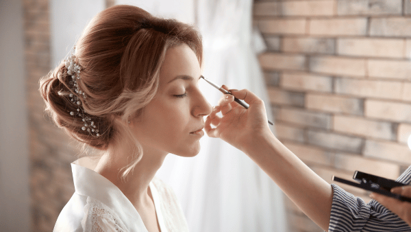 eyebrow shaping before your wedding